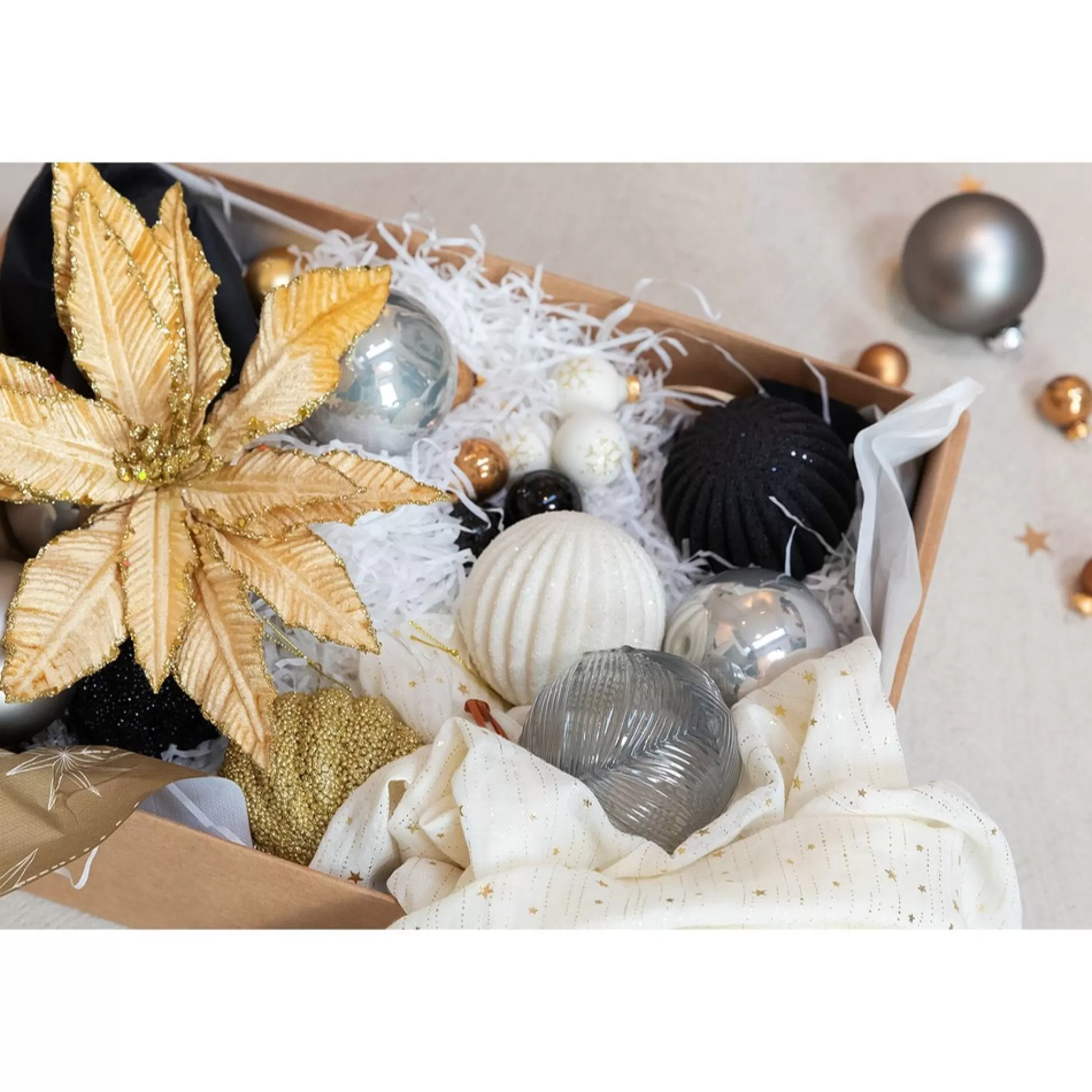 Best Sale Kerstbal Onbreekbaar Wolwit Met Glitters 8Cm 1 Van De 2 Kerstballen